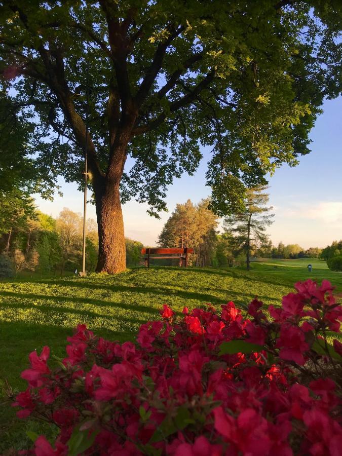 Golf Hotel La Pinetina Appiano Gentile Eksteriør bilde