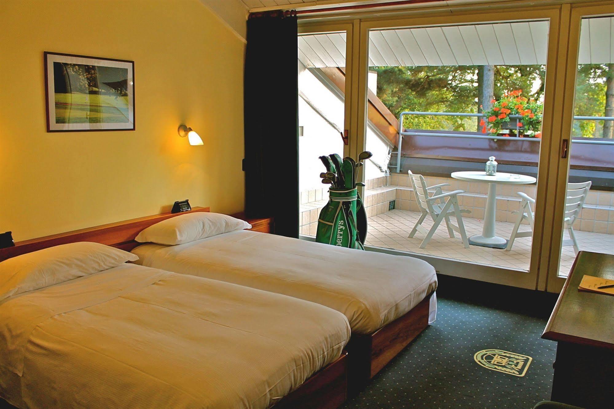 Golf Hotel La Pinetina Appiano Gentile Eksteriør bilde